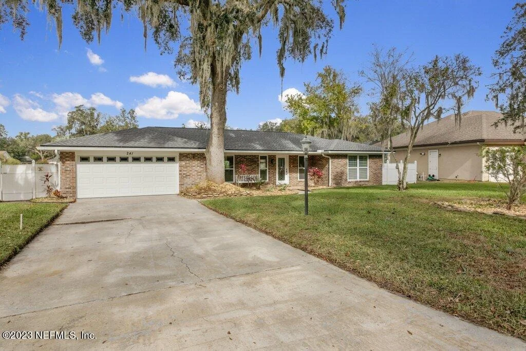 Photo of 241 OAK Drive S