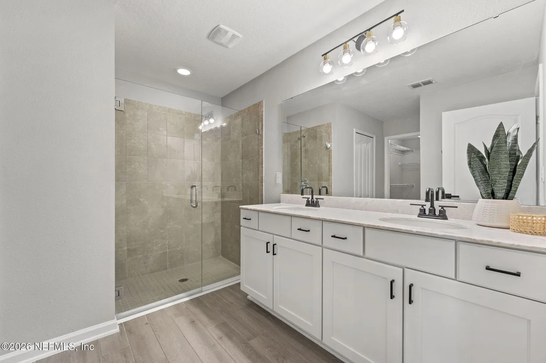 Photo of 70550 WINDING RIVER Drive