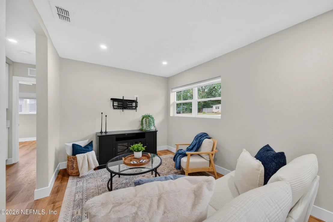 Photo of 1364 DOMAS Drive