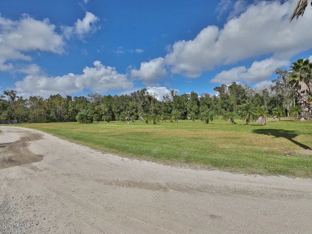 Photo of 116 LAKE Drive