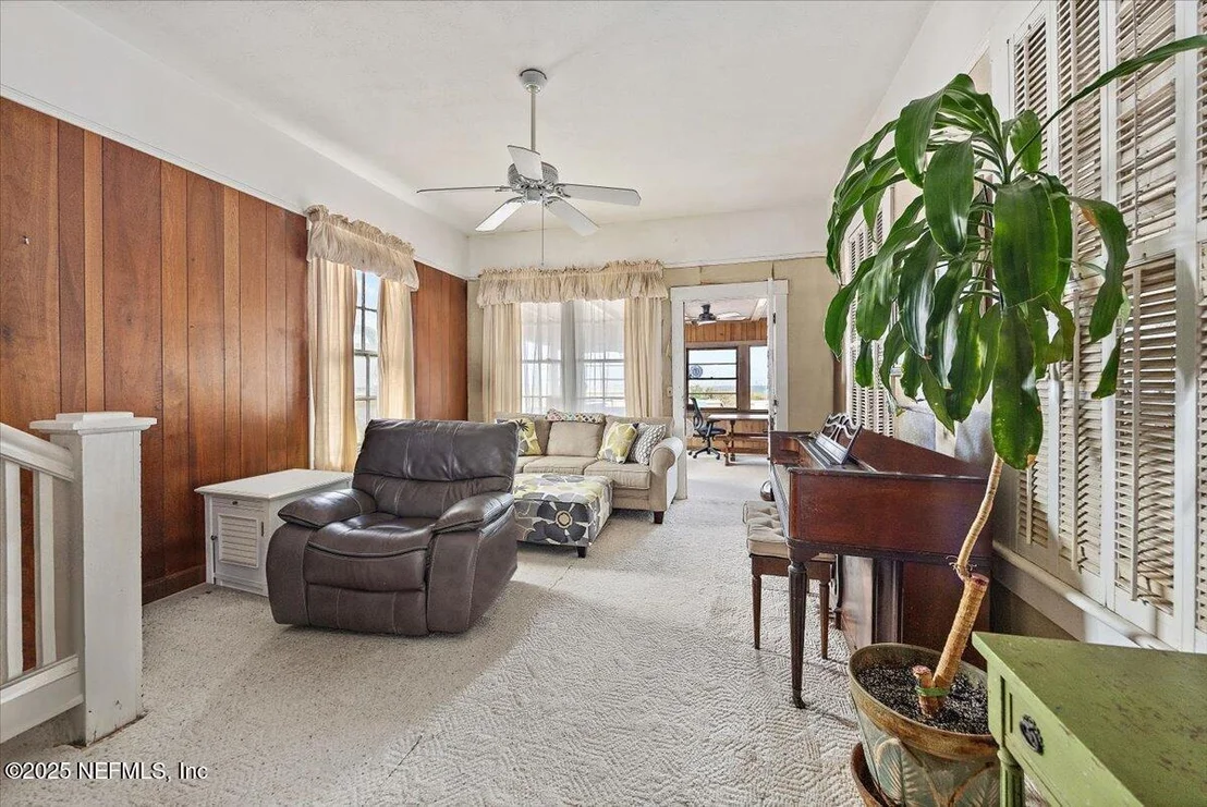 Photo of 517 BEACH Avenue