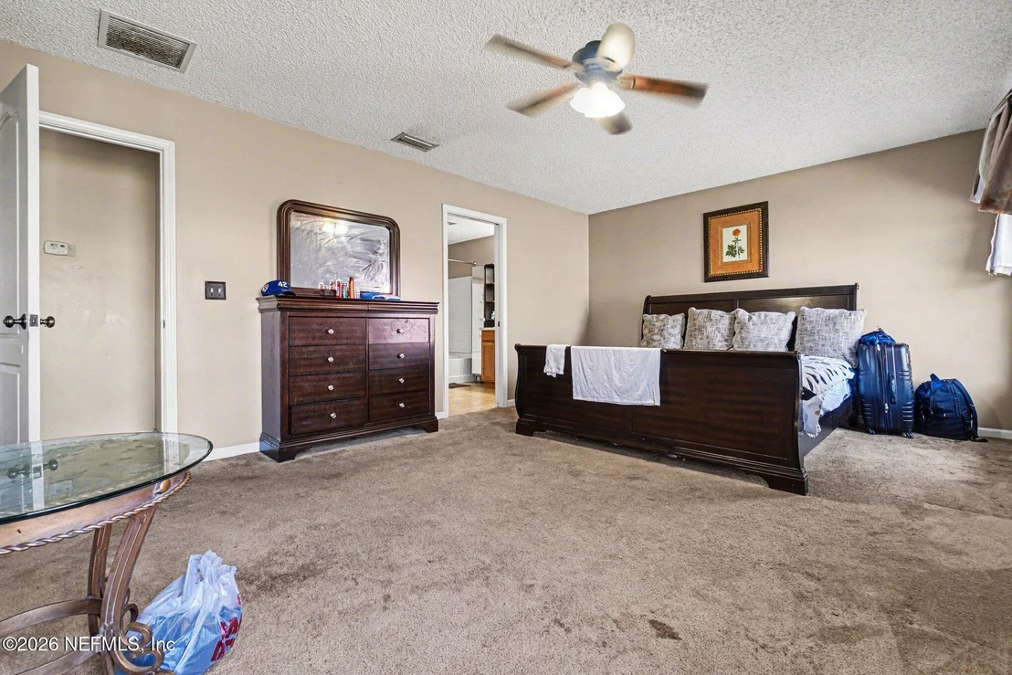 Photo of 6525 SILK LEAF Lane