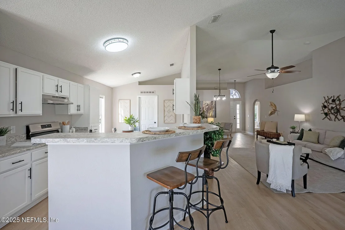 Photo of 2920 STONEGATE Lane