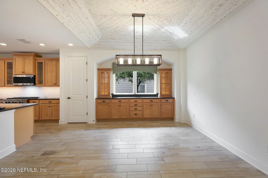 Photo of 122 PINE MANOR Drive