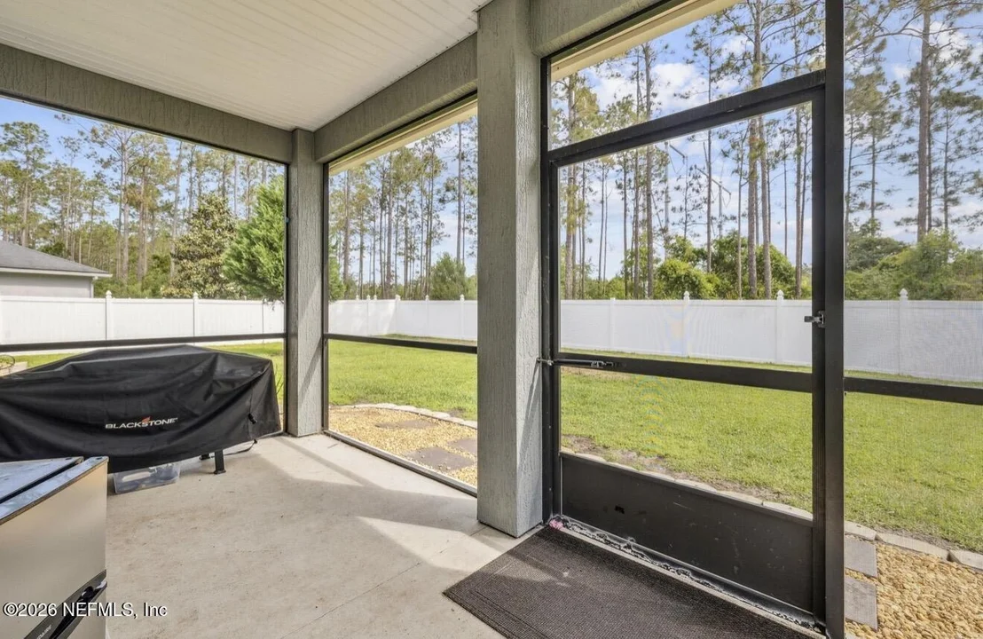 Photo of 1072 MERLIN Point