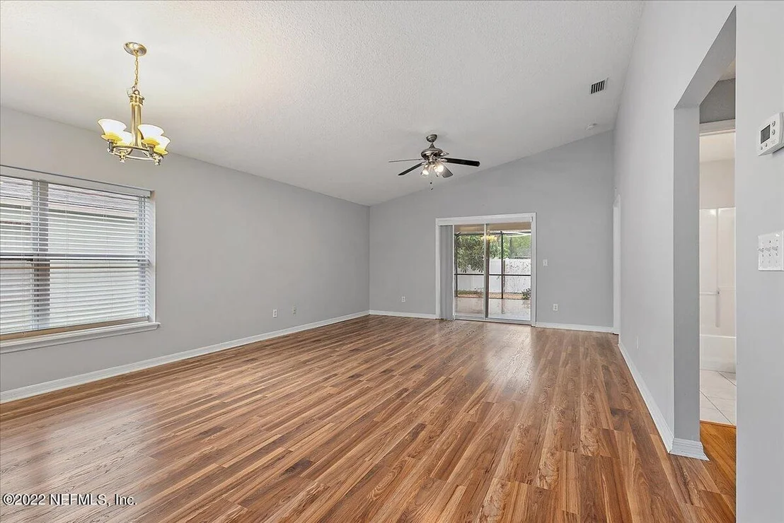 Photo of 162 STEWART Street