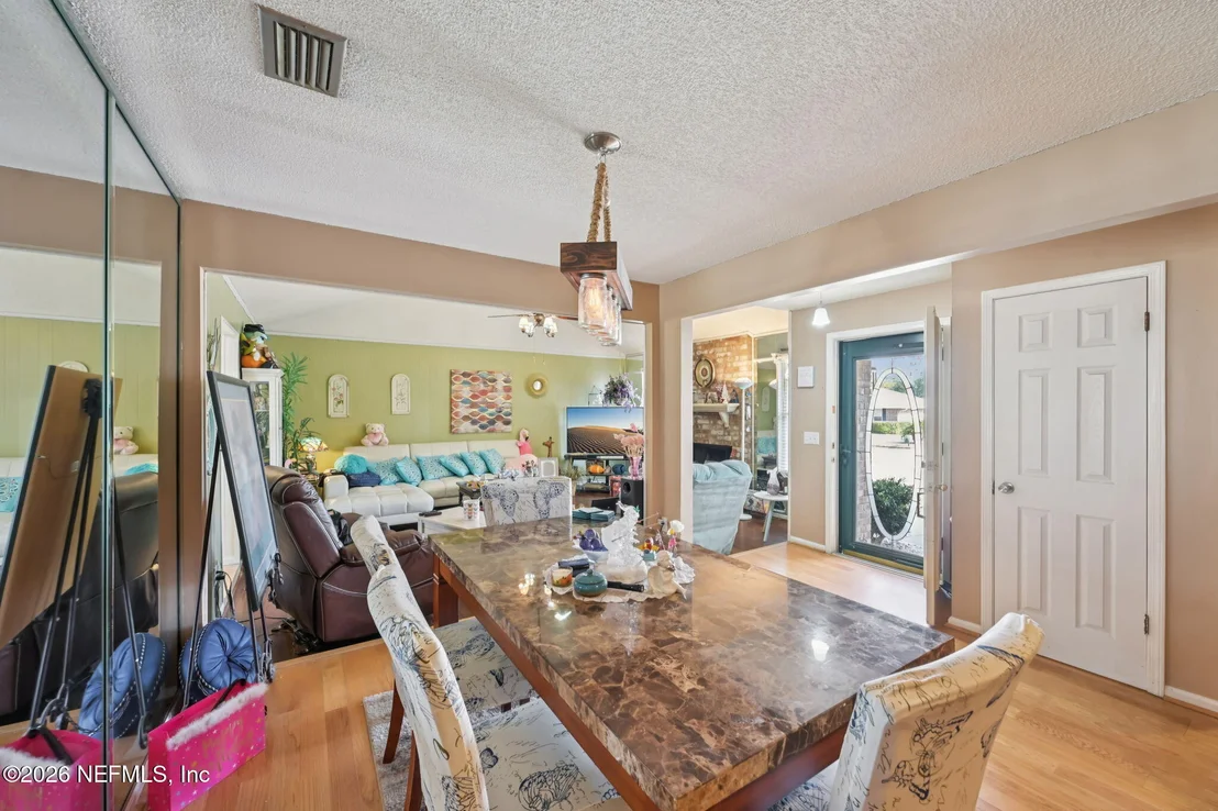 Photo of 2749 RICHARDS Road