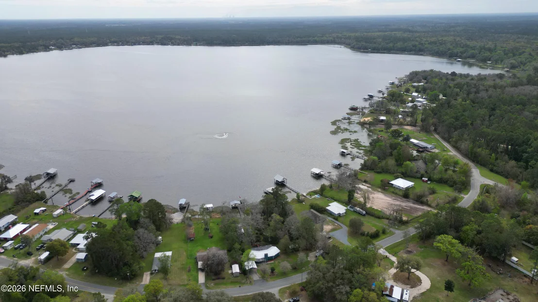 Photo of 176 LAKE Drive