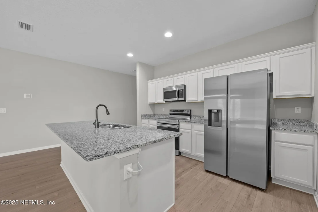 Photo of 613 OLEANDER Drive