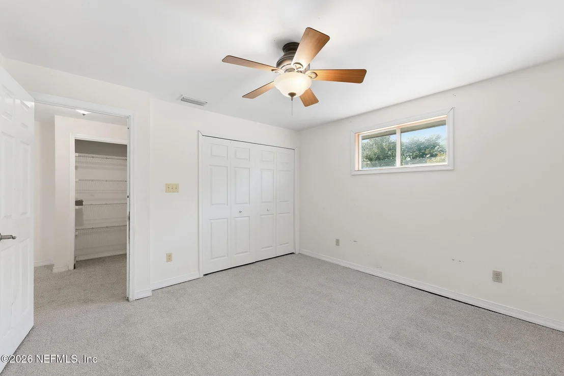 Photo of 1863 LIVE OAK Drive
