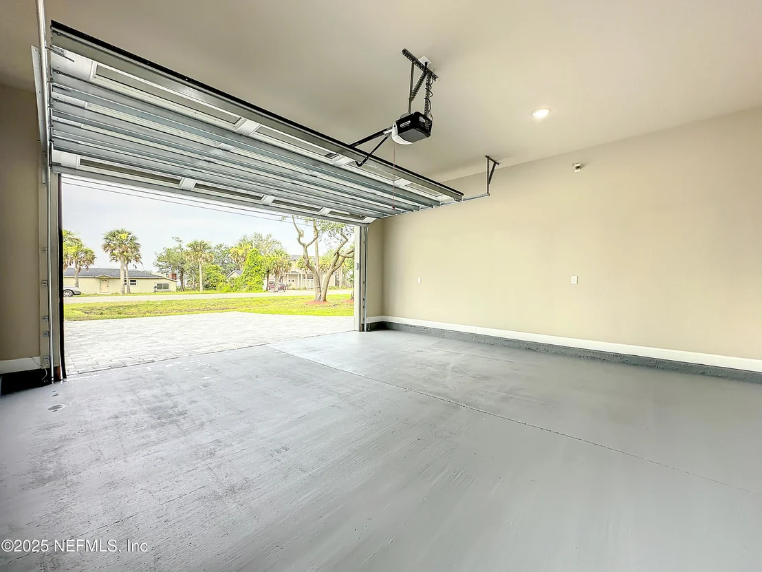Photo of 5765 HECKSCHER Drive