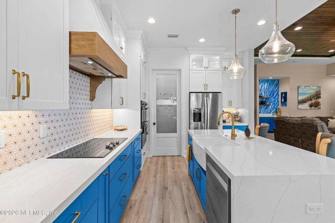 Photo of 8228 HALL Lane