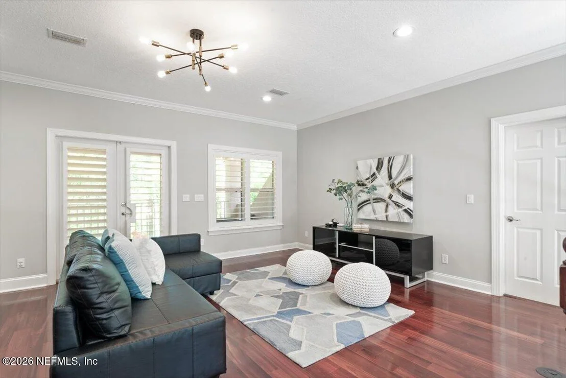 Photo of 240 ST JOHNS FOREST Boulevard