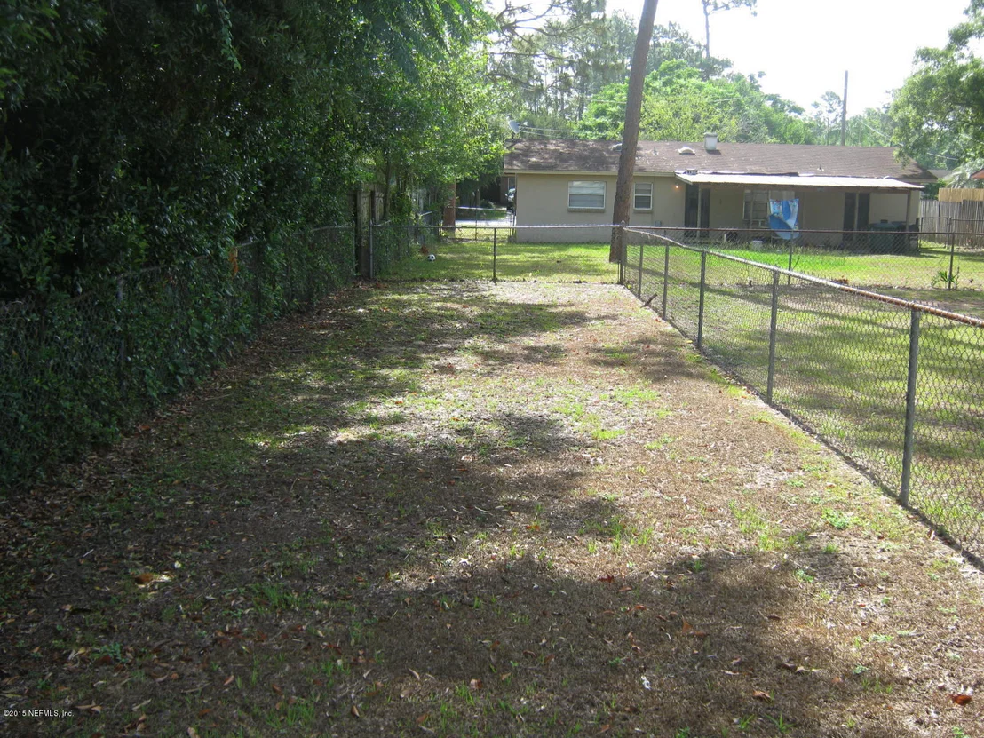 Photo of 4215 FOREST Boulevard
