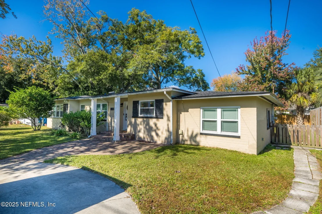 Photo of 4153 TRIESTE Place