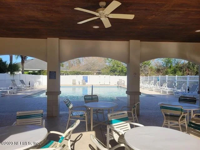 Photo of 601 KNOLLWOOD Lane