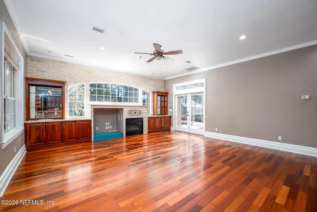 Photo of 707 STANDISH Drive