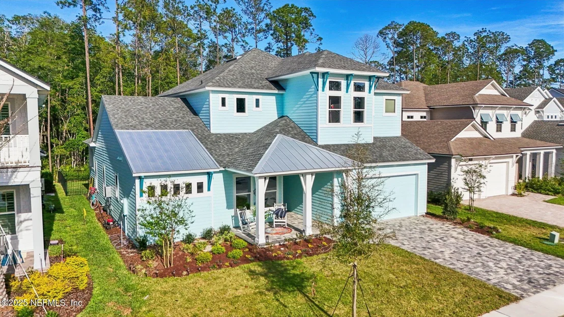 Photo of 716 PALM CREST Drive