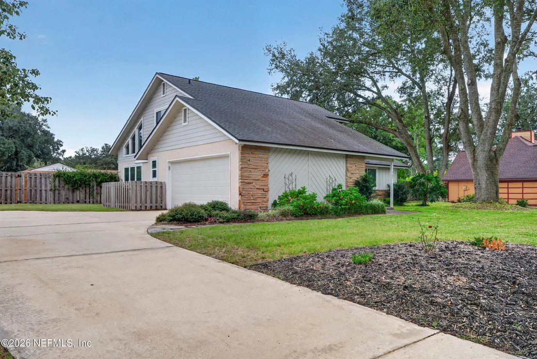 Photo of 287 GLENEAGLES Drive