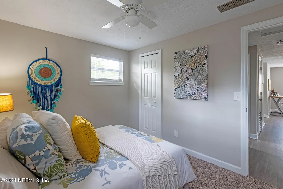 Photo of 152 ROLLIN Drive