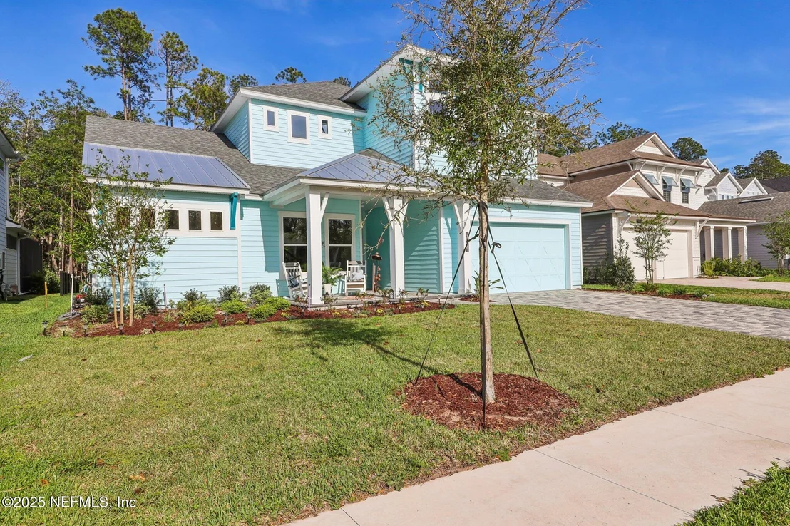 Photo of 716 PALM CREST Drive