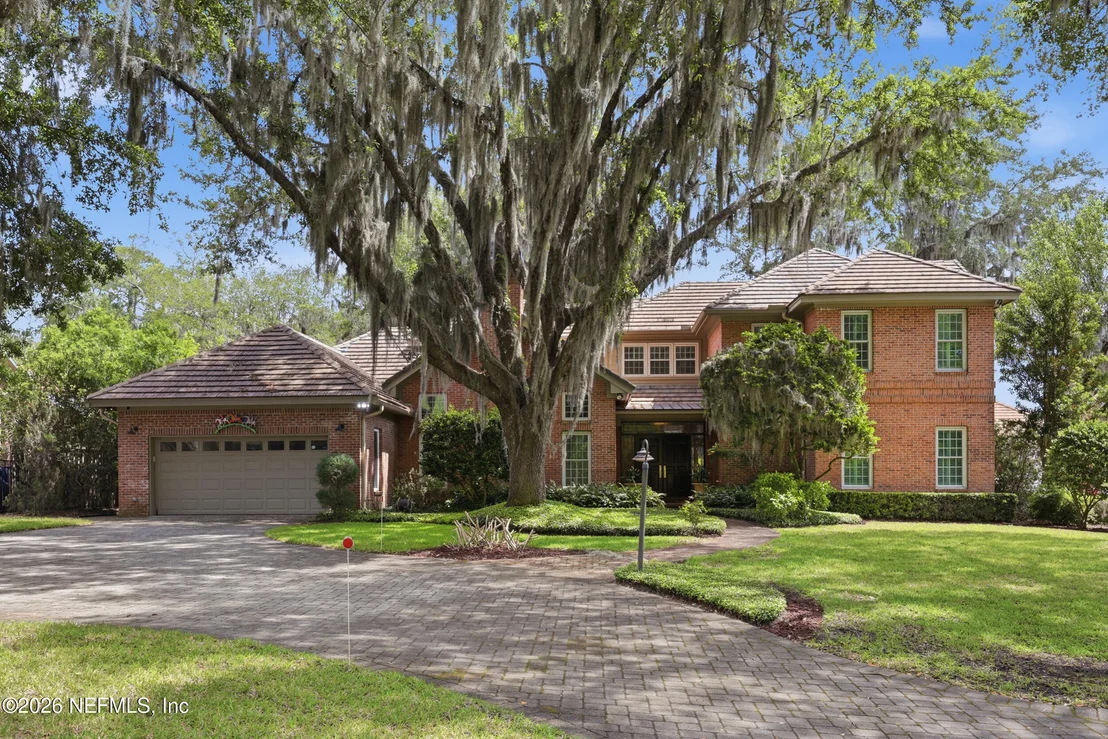 Photo of 2656 BEAUCLERC Road