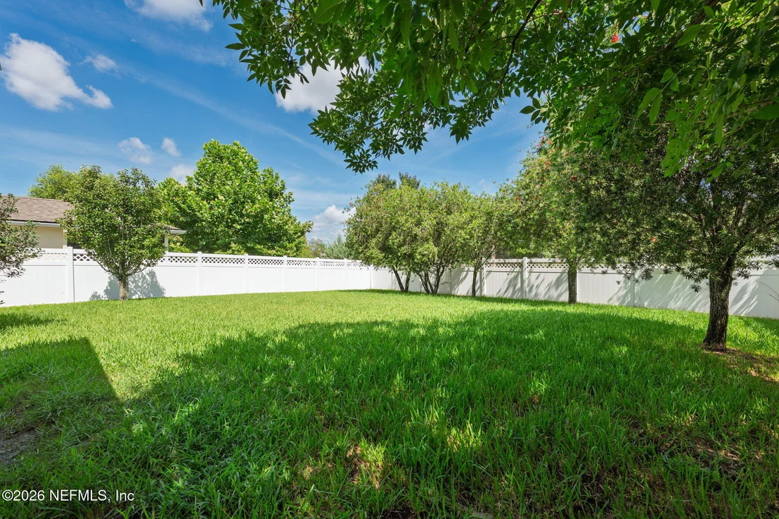 Photo of 389 SHETLAND Drive