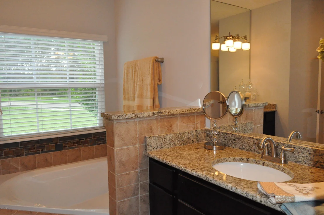 Photo of 1015 BENT CREEK Drive