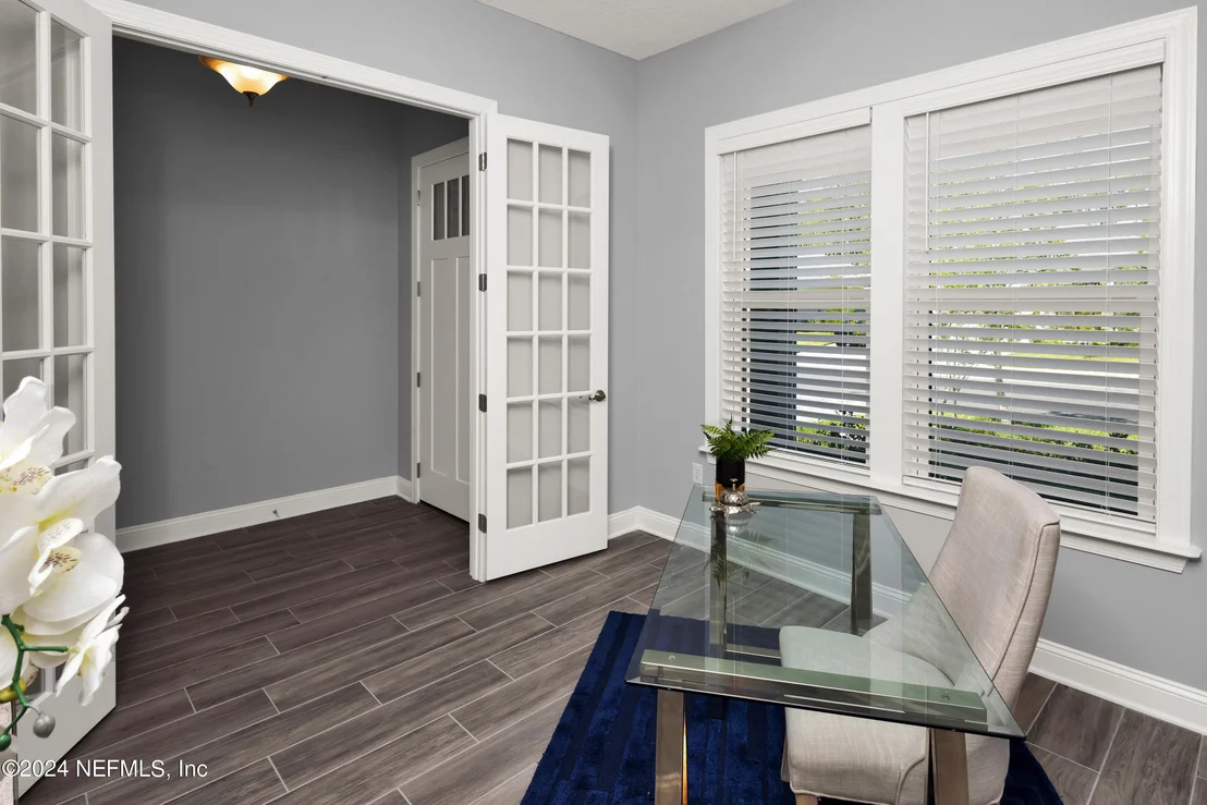Photo of 10385 SILVERBROOK Trail
