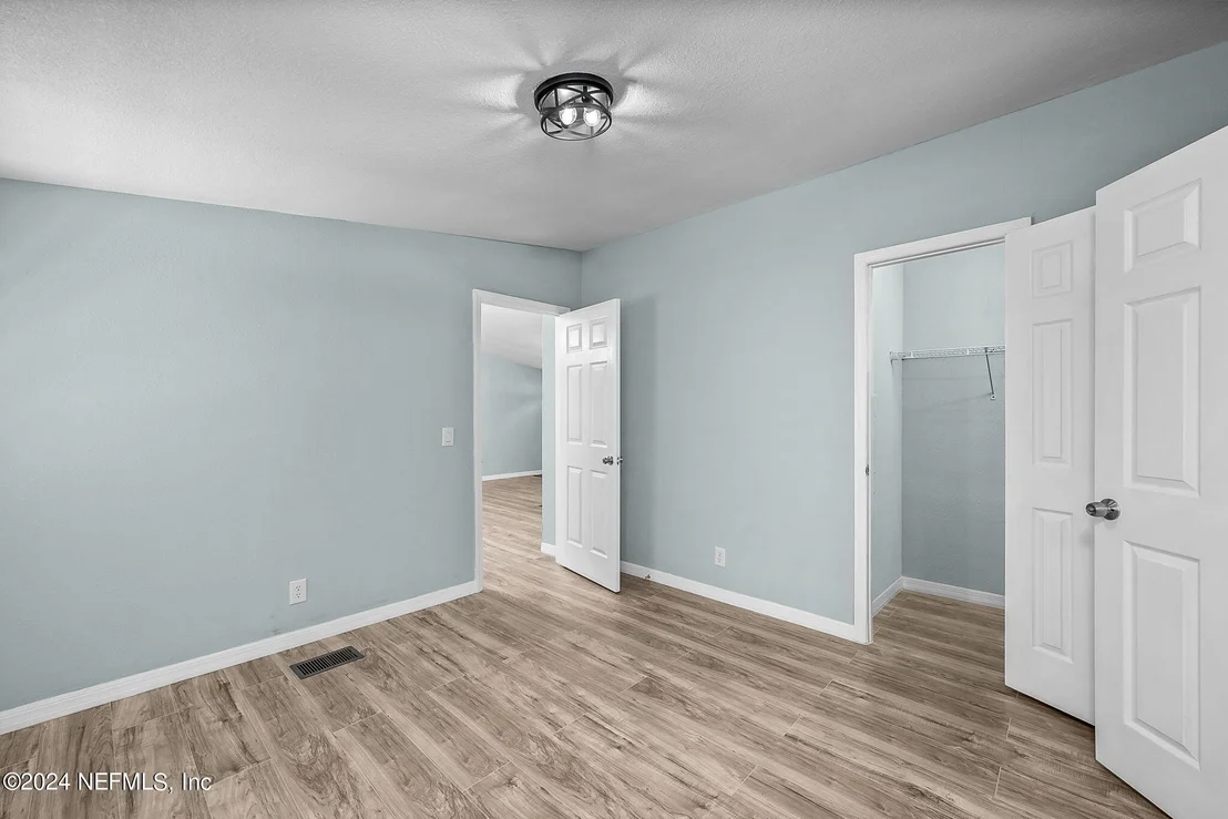 Photo of 334 RIDGE Road