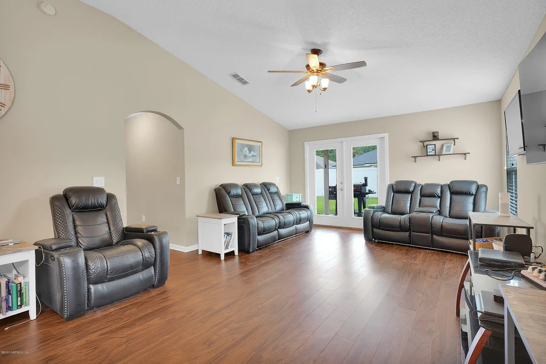 Photo of 96090 OUT CREEK Way