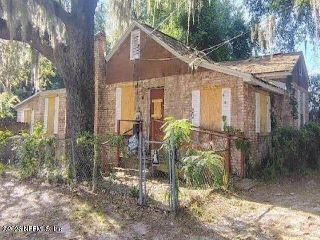 Photo of 200 BENHAM Street