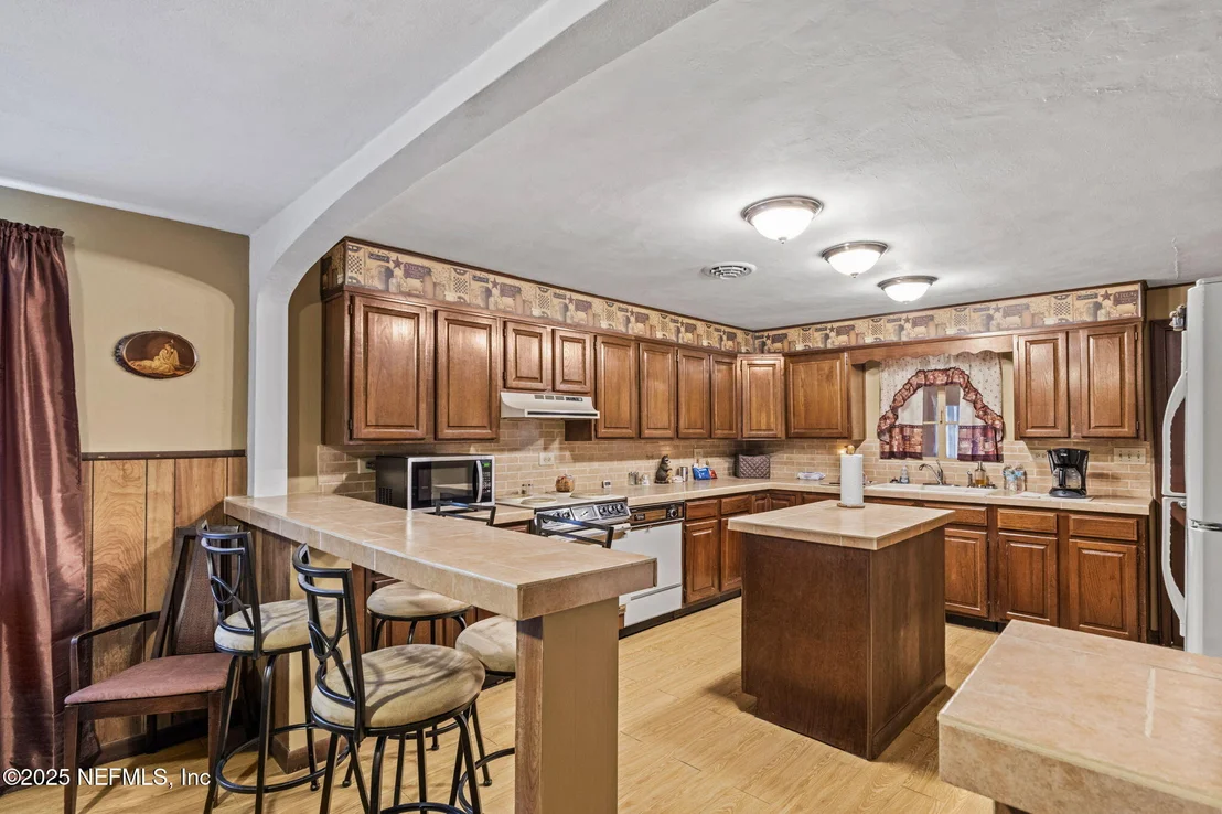 Photo of Unit C at 5705 COUNTY ROAD 208