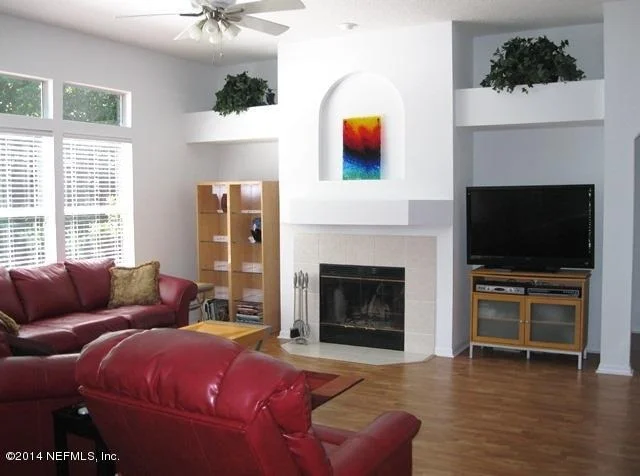 Photo of 212 Bobolink Place