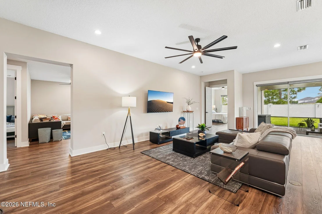 Photo of 10223 SILVERBROOK Trail