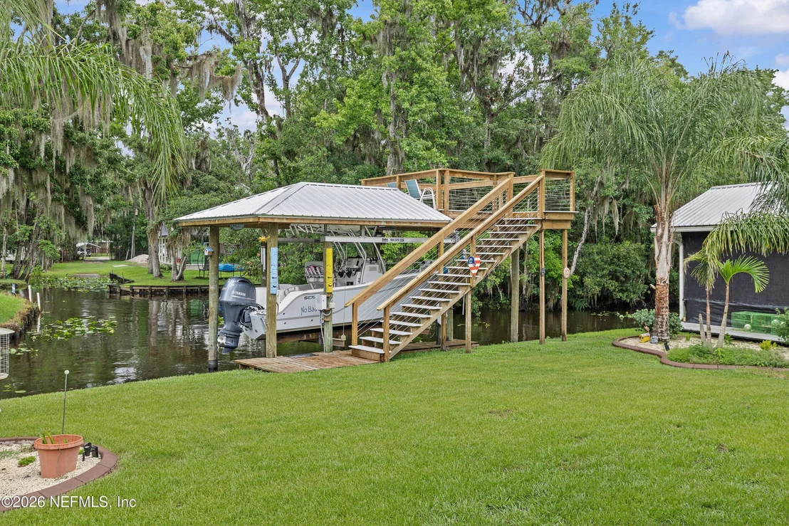 Photo of 8228 HALL Lane