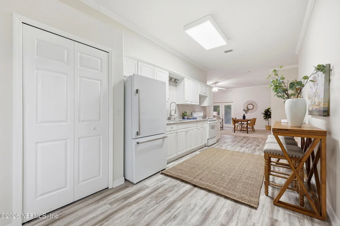 Photo of 500 SEAGATE Lane S