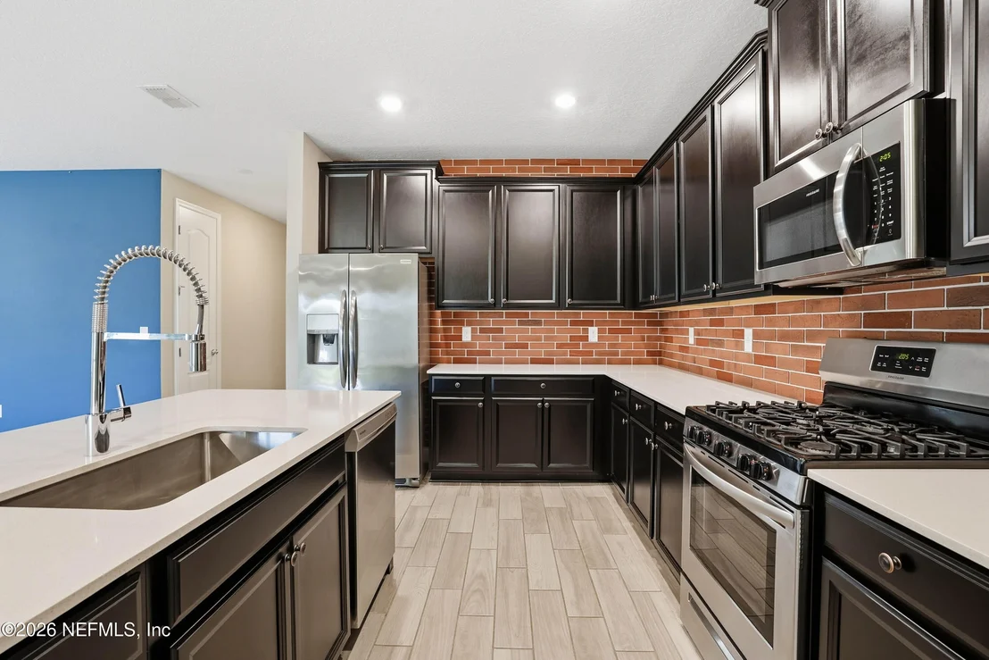 Photo of 62 BOYLSTON Court