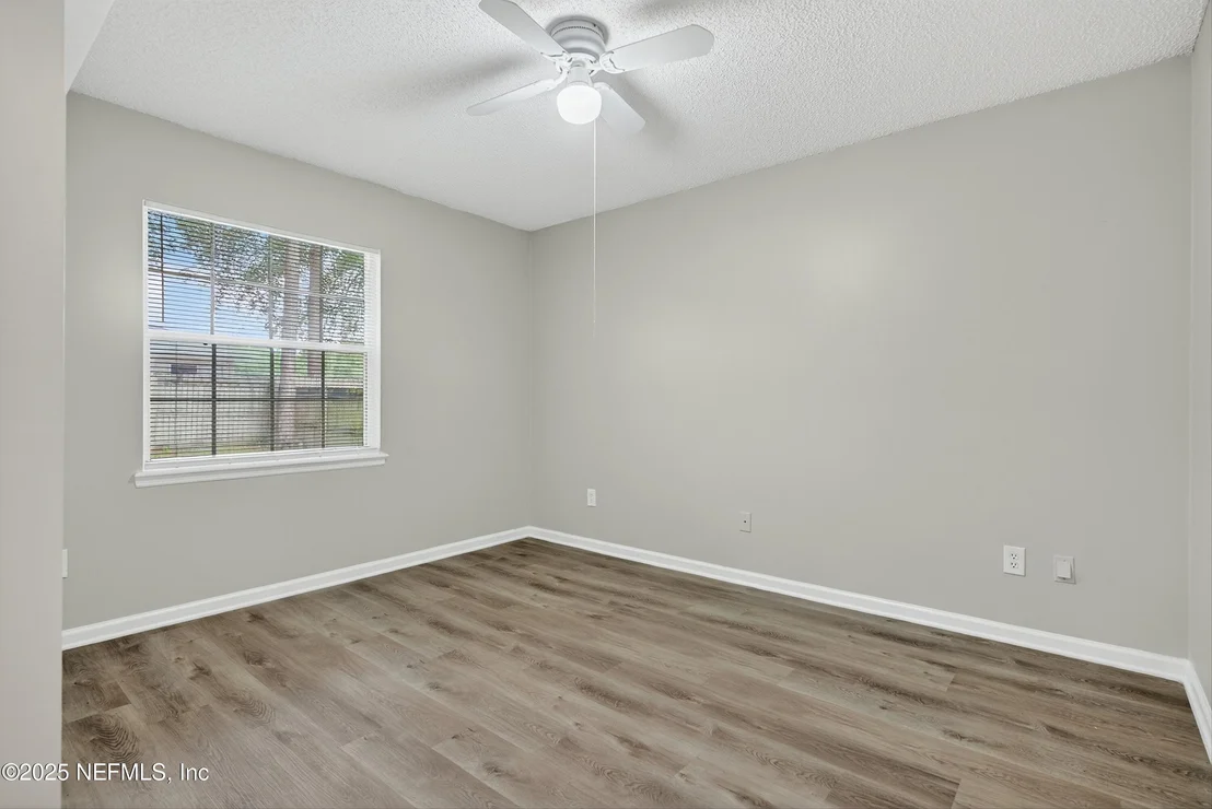Photo of 7770 INVERMERE Boulevard N