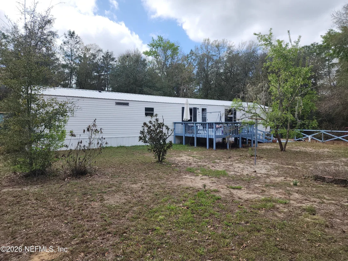 Photo of 231 LAKEVIEW Court