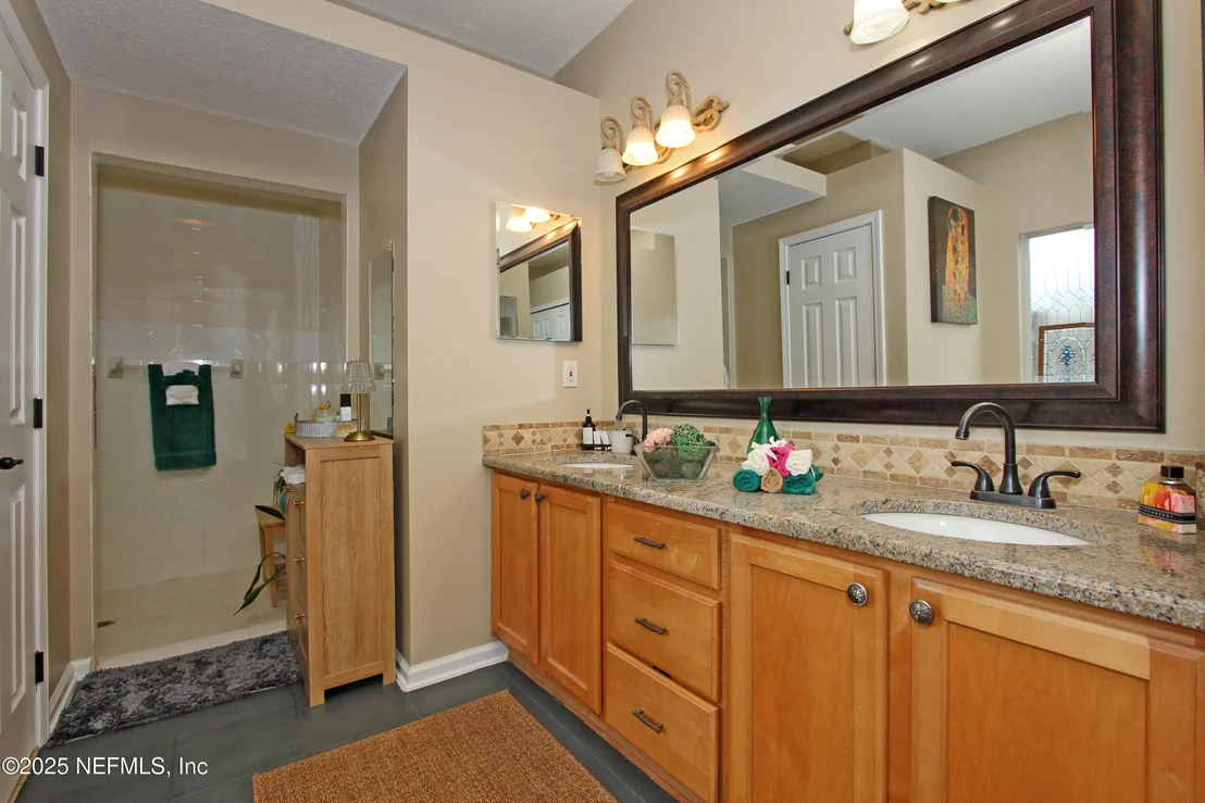 Photo of 1121 ANDREA Way