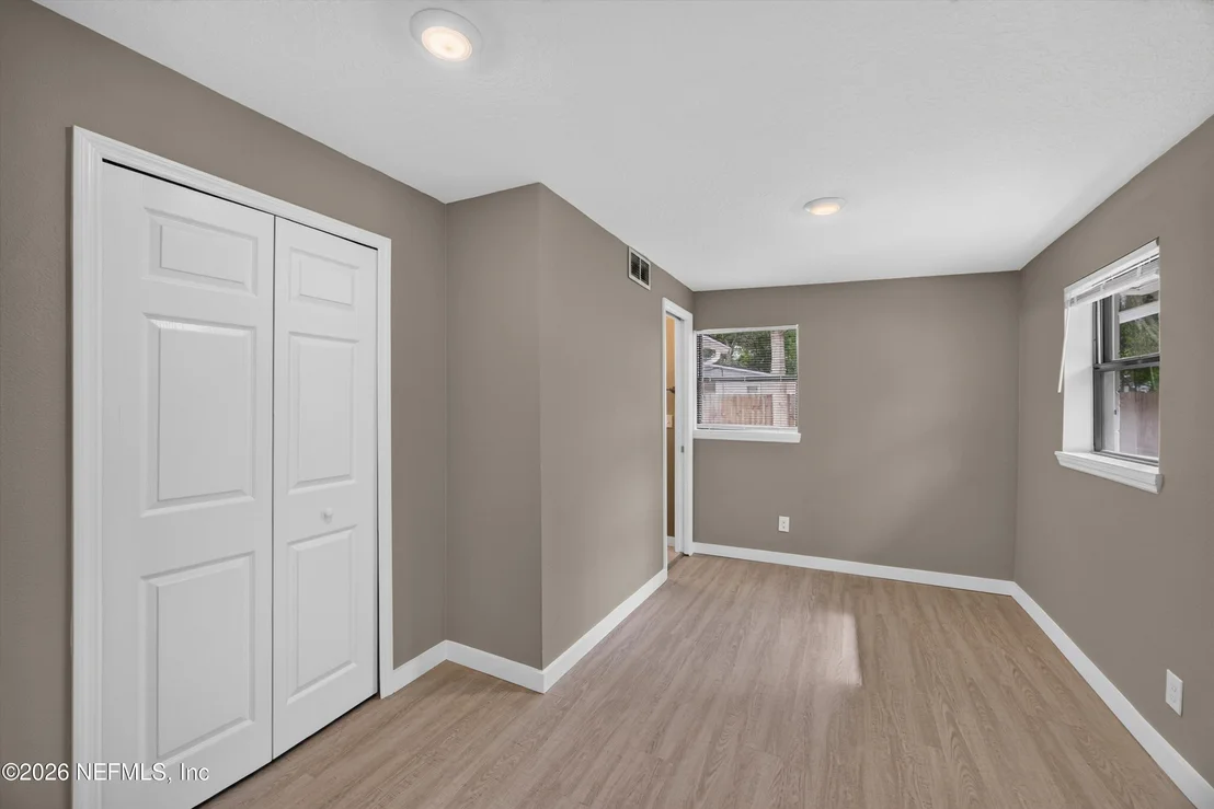 Photo of 184 DRACO Street
