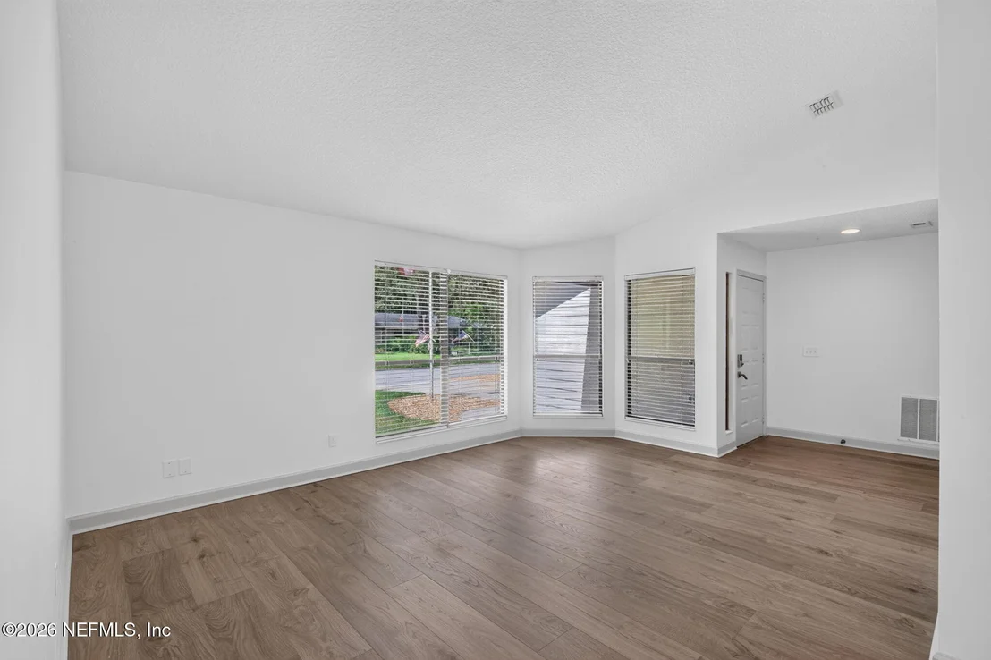 Photo of 12407 VALPARISO Trail
