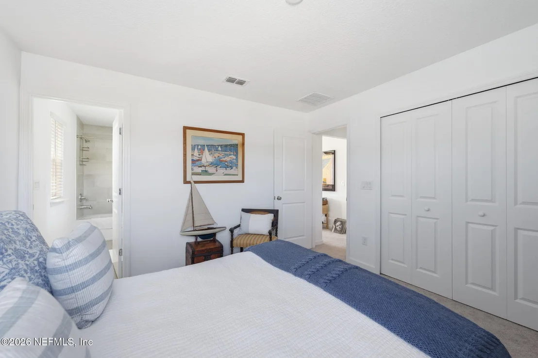 Photo of 131 BEAUCLAIR Boulevard