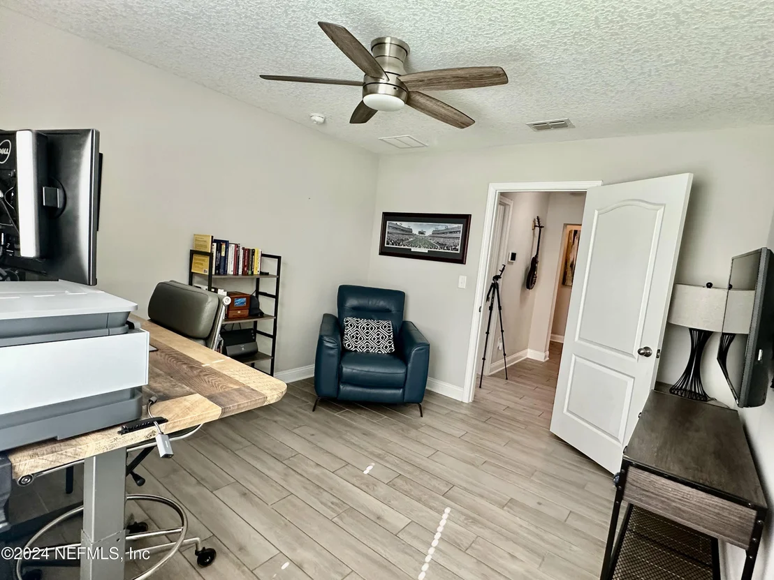 Photo of 1135 SHETLAND Drive