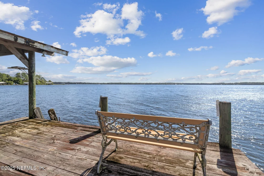 Photo of 212 LAKE Drive
