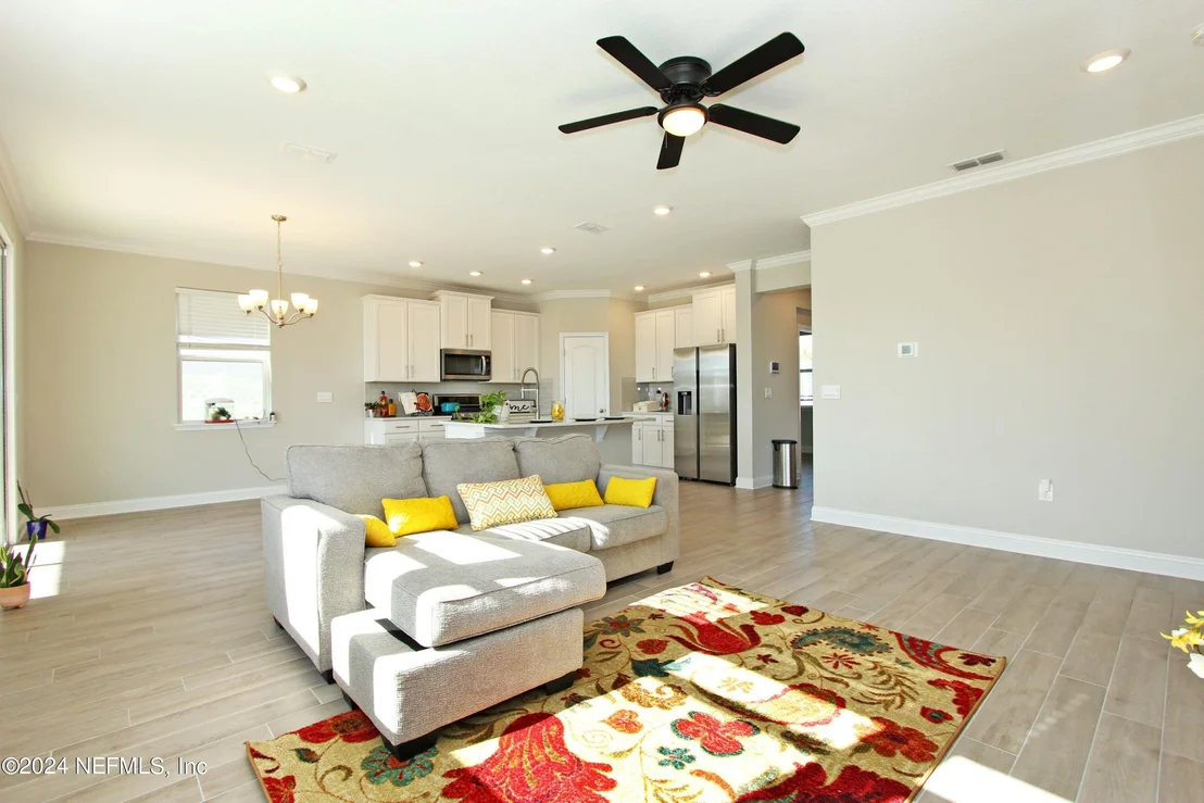 Photo of 242 SILVERLEAF VILLAGE Drive