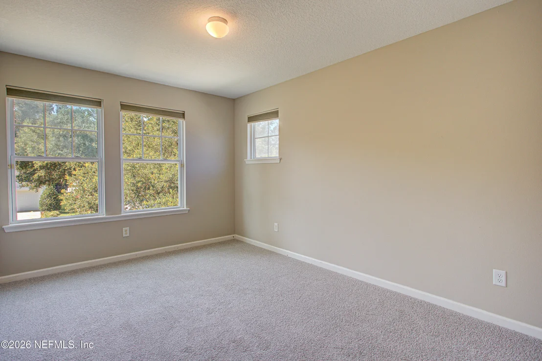 Photo of 40 HOWLAND Drive
