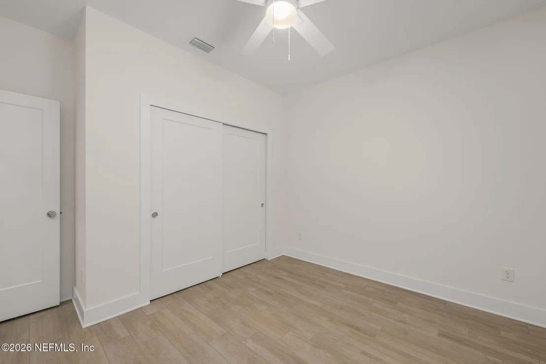 Photo of 886 W 3RD Street