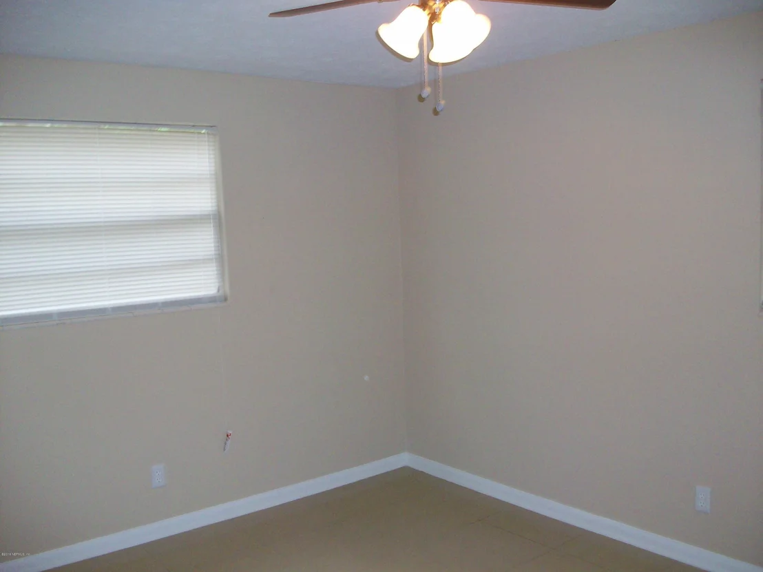 Photo of 1262 ARBOR Circle
